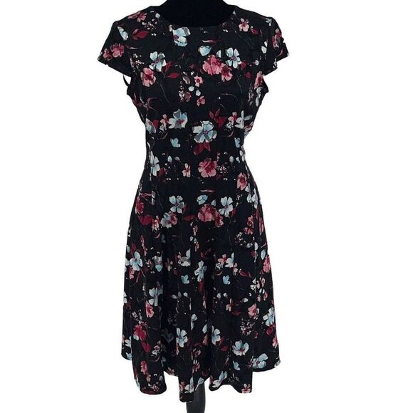 Studio One Womens Fit & Flare Dress Floral Lace Cap Sleeve Red Black Size 4 - Picture 1 of 10